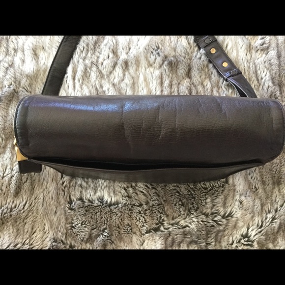 Vintage Perlina Crossbody Messenger Leather Bag - Picture 4 of 8